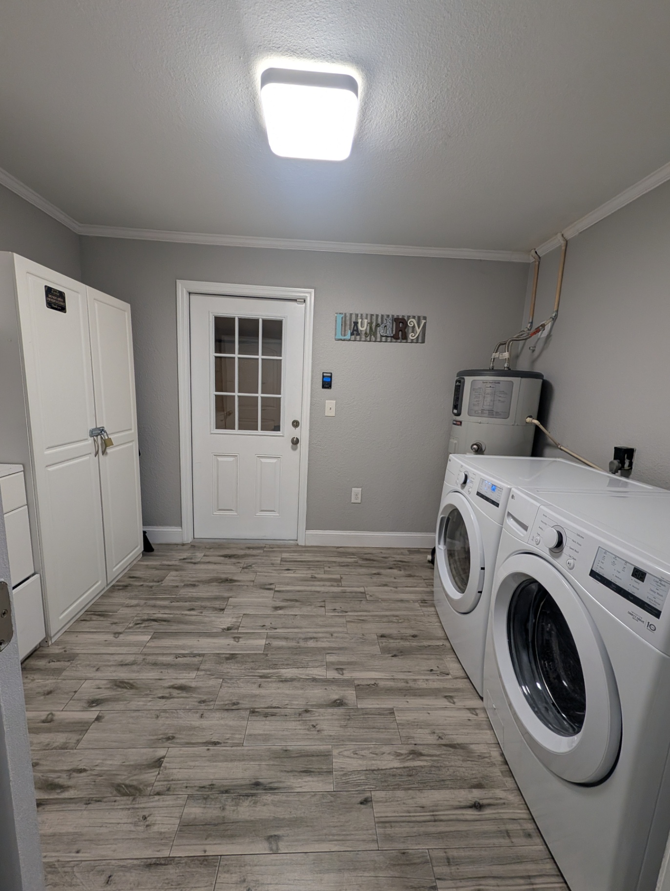 Laundry Room Shine